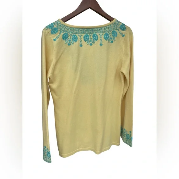 Lilly Pulitzer cashmere yellow V-neck sweater Size Large - Picture 5 of 6